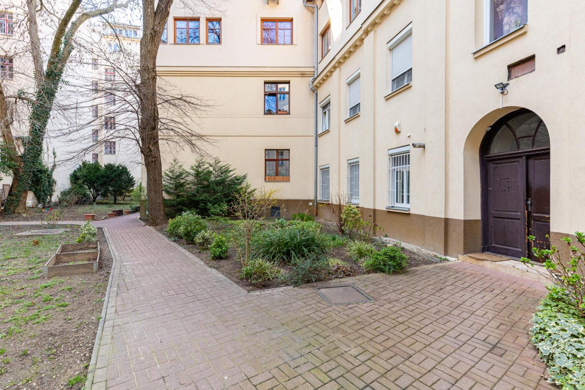 Charming Flat, Steps From Castle - Historic Part Apartment Bratislava Ngoại thất bức ảnh