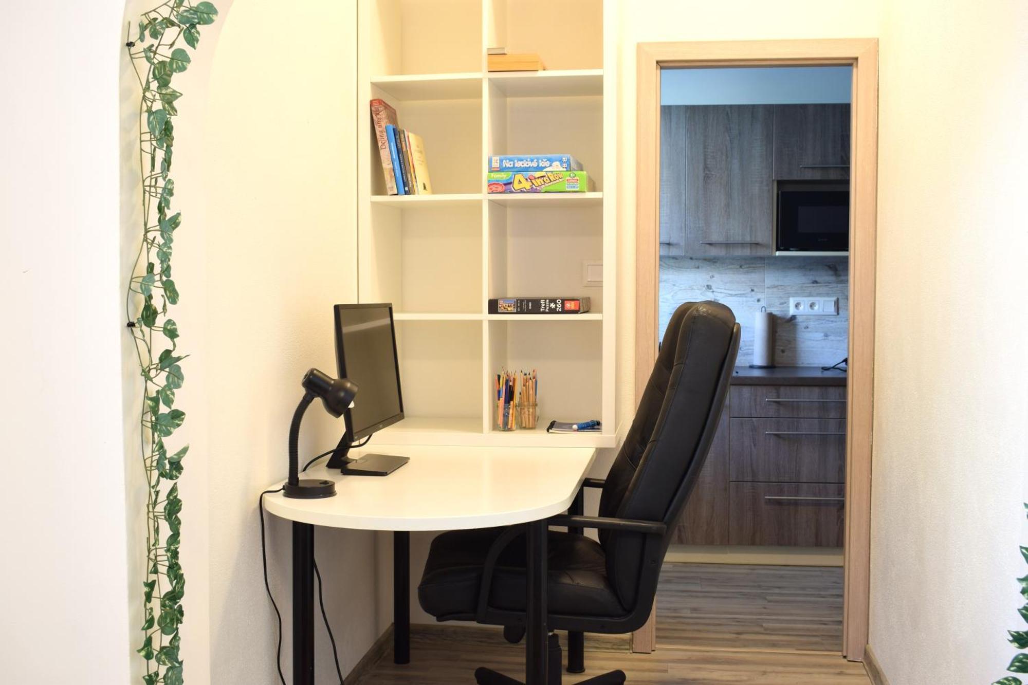Charming Flat, Steps From Castle - Historic Part Apartment Bratislava Ngoại thất bức ảnh